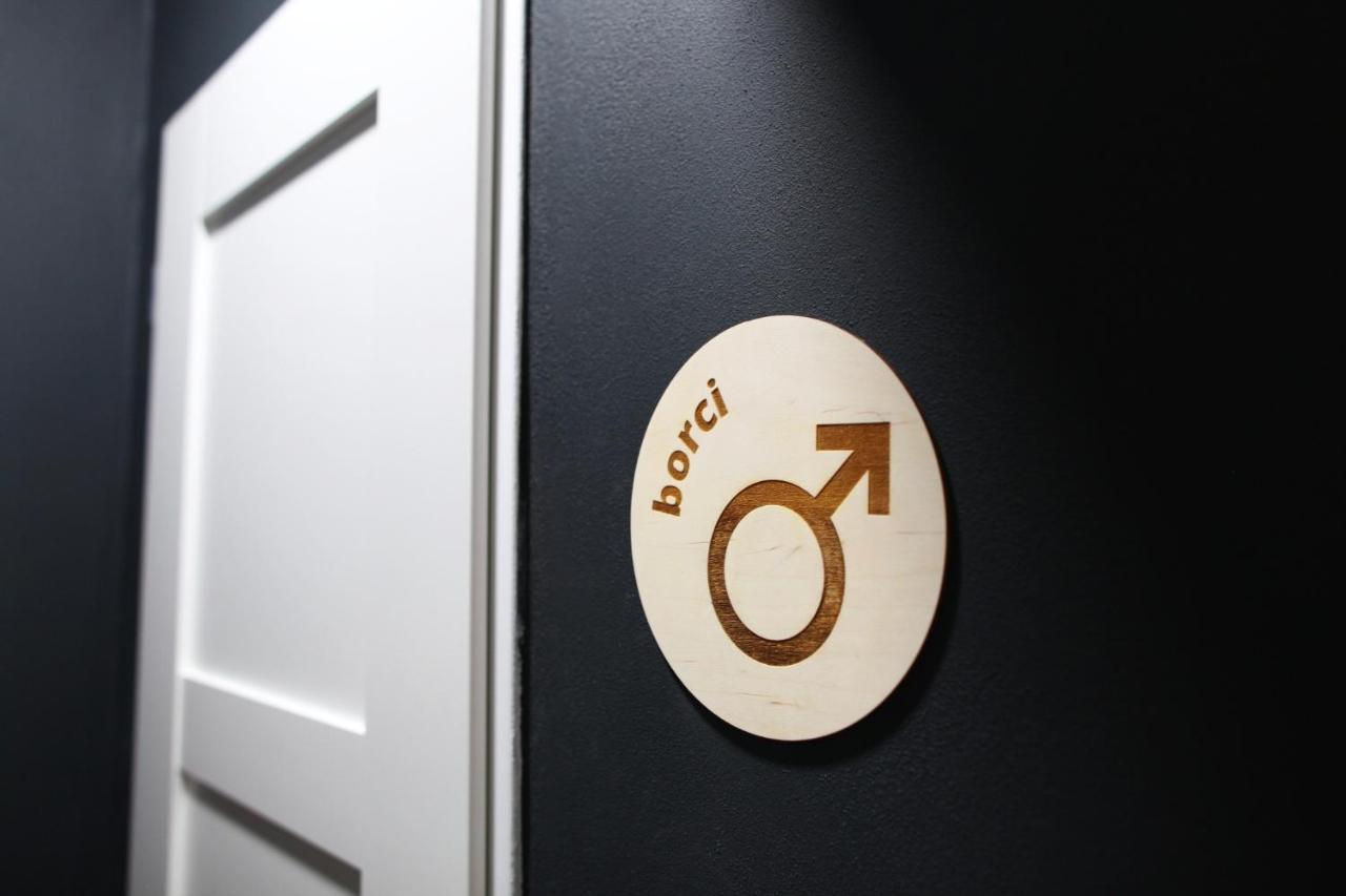 Hotel Spalov セミリ エクステリア 写真